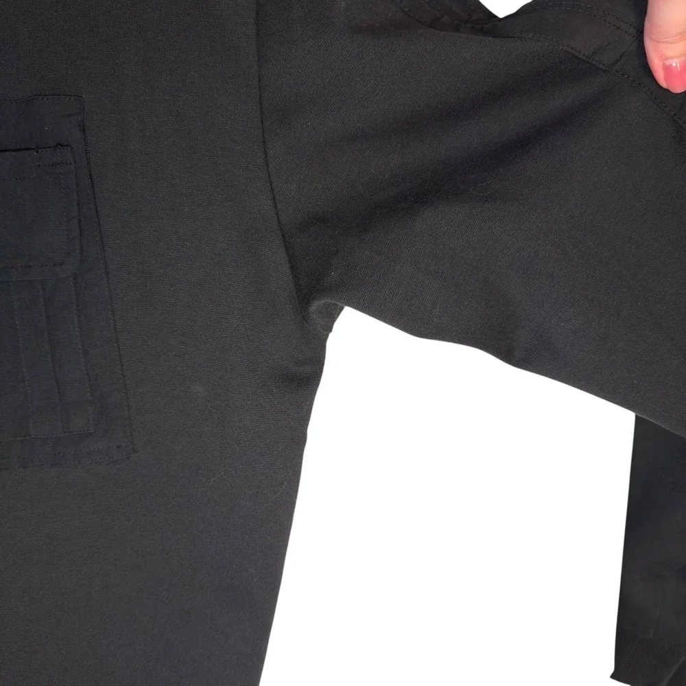Mind Bridge Future of Workwear 105 Black Utility Pocket Techwear Sweatshirt